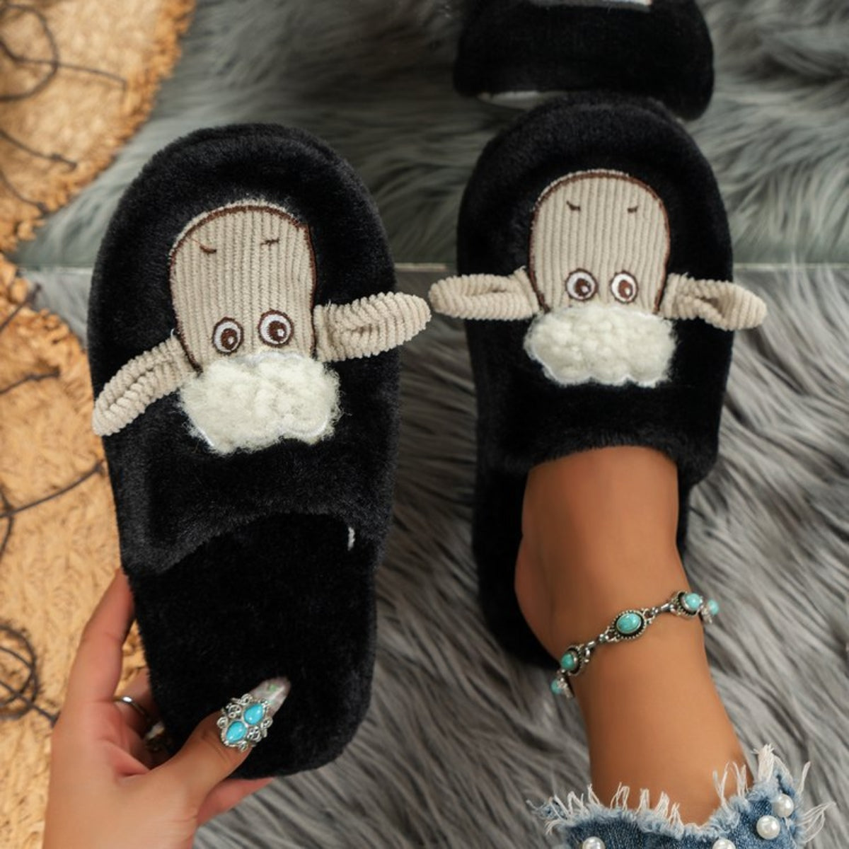 Sheep Round Toe Slippers