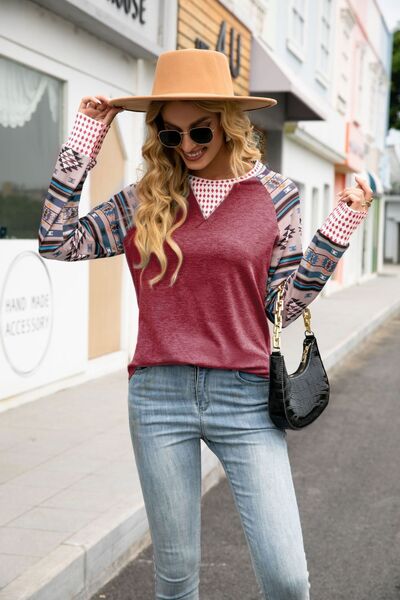 Geometric Round Neck Raglan Sleeve T-Shirt