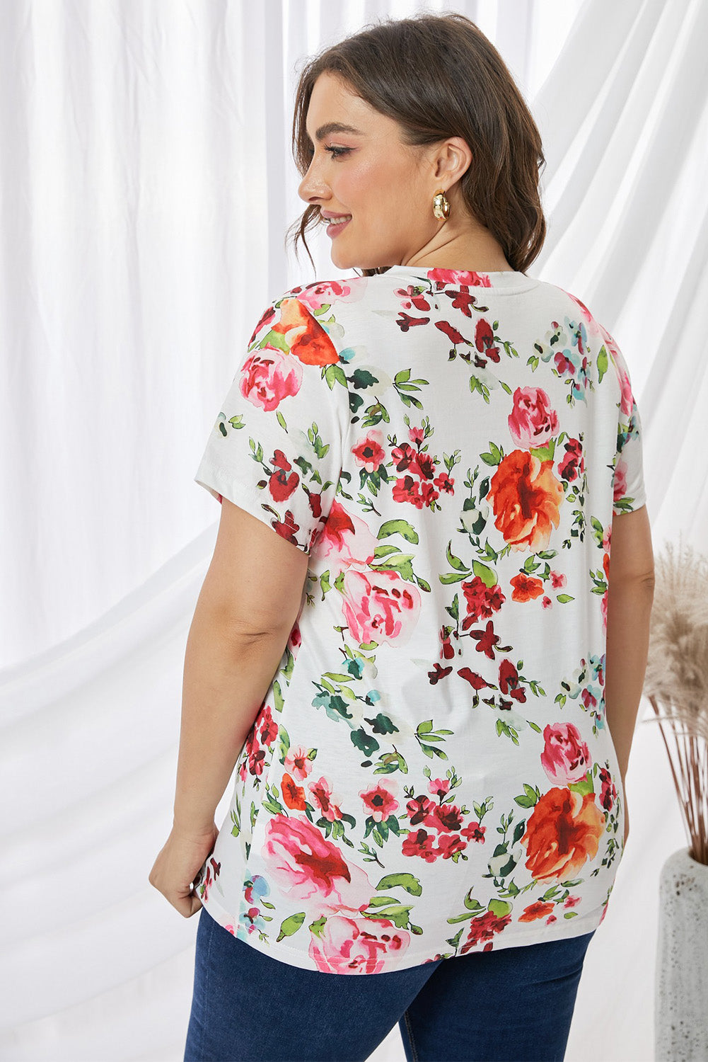 Plus Size Floral Print Sequin Pocket Tee