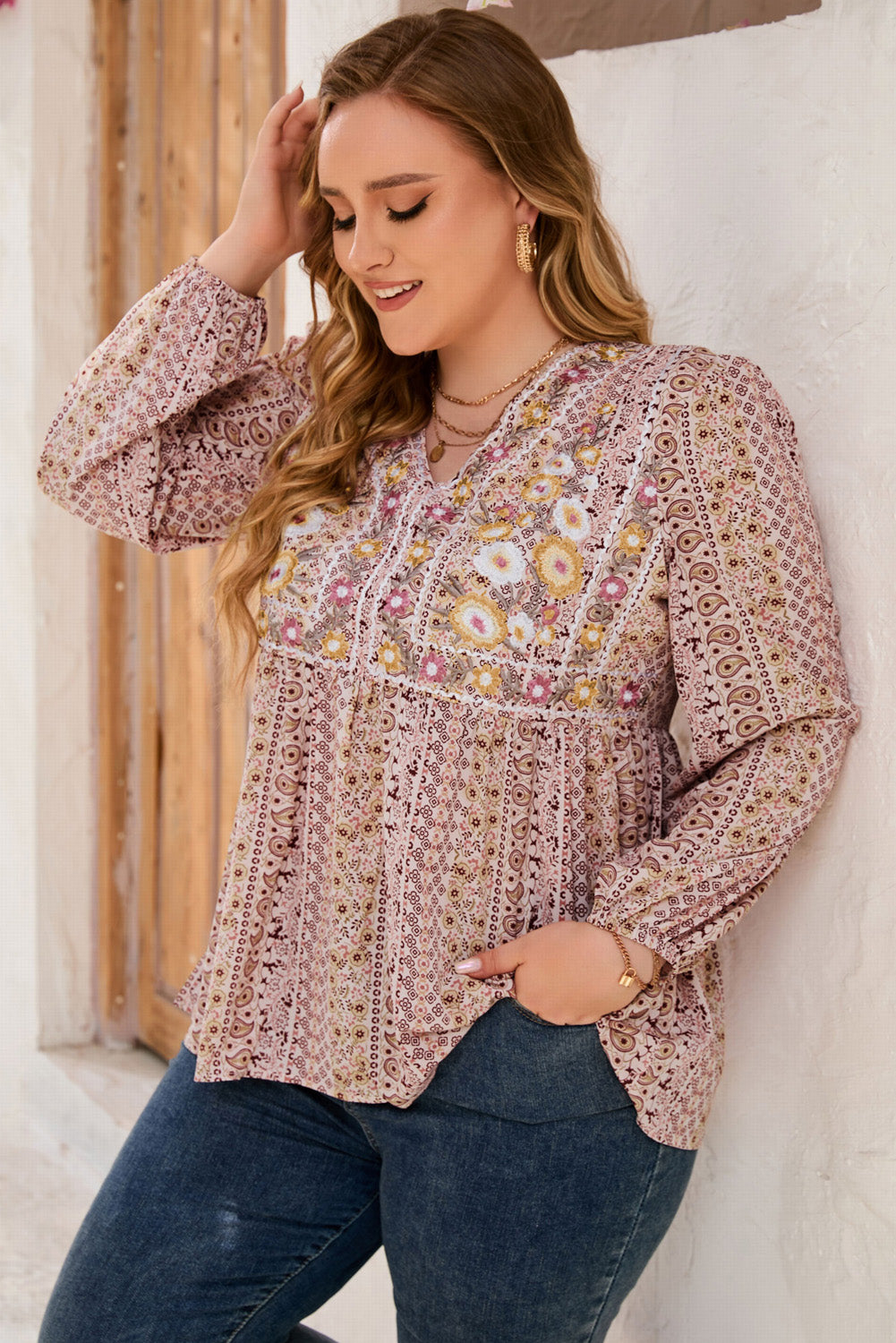 Plus Size V-Neck Prined Long Sleeve Blouse